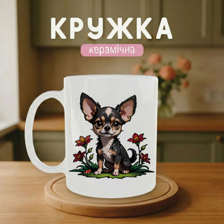 Кружка Чиуахуа на цветочном фоне